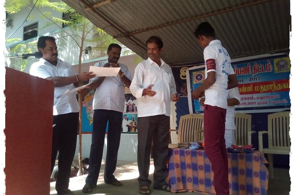 NSS students honoured by giving certificates for attending NSS camp at Sirunallur village